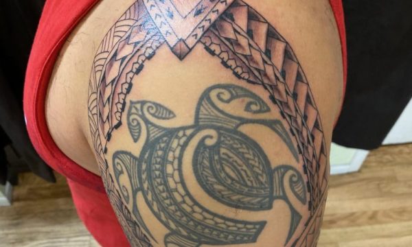 Chris-Maori-Polynesian-Tribal-Turlte-Top-Tattoo